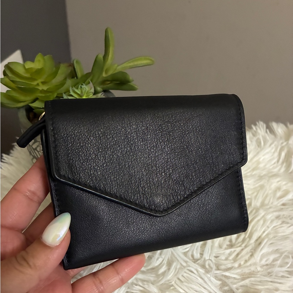 LEATHEROLOGY Haven Compact Wallet 🖤 - Picture 2 of 14